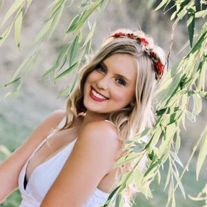 Meet your Posher, Kaitlynn